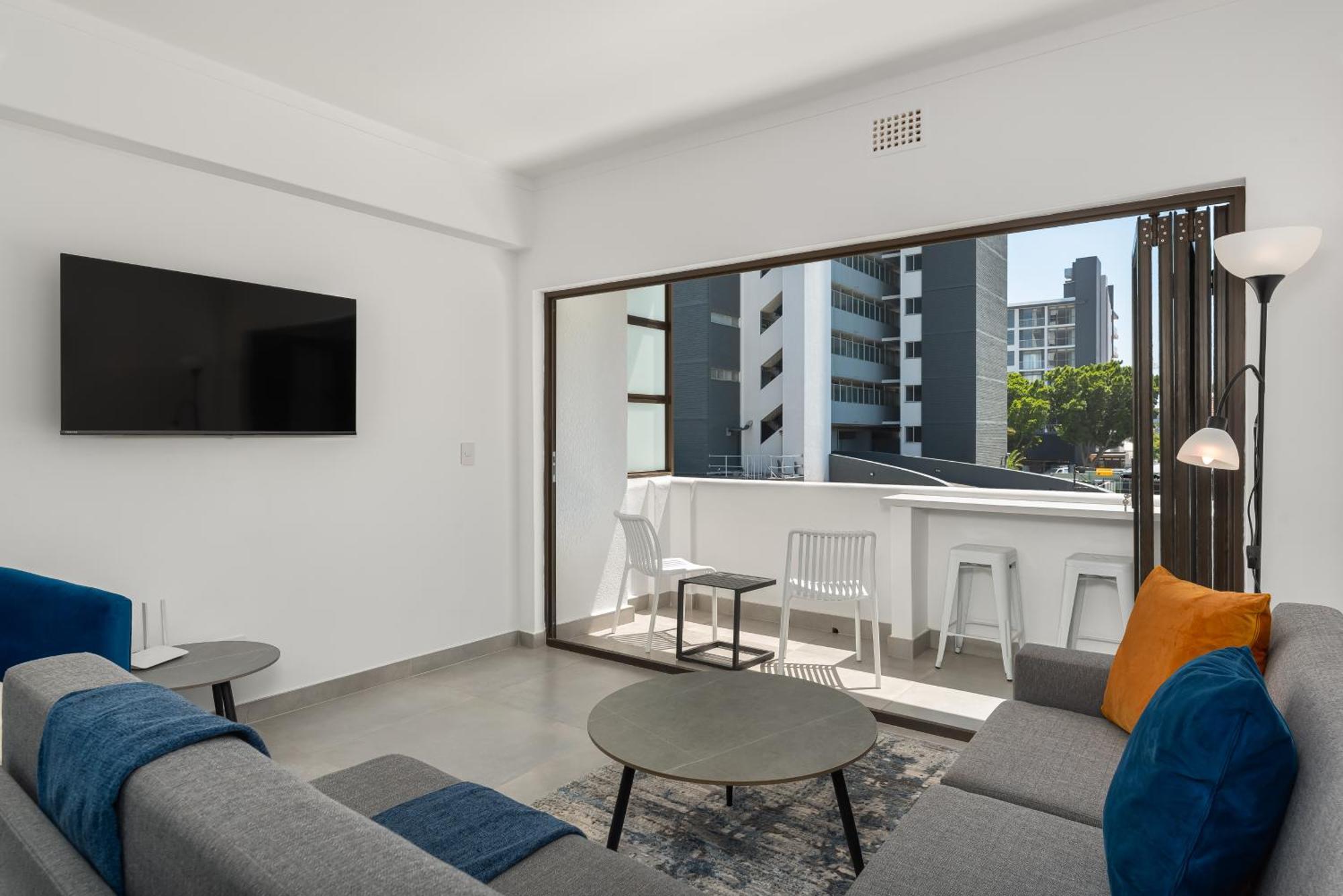 Heylon Court 110 Apartment